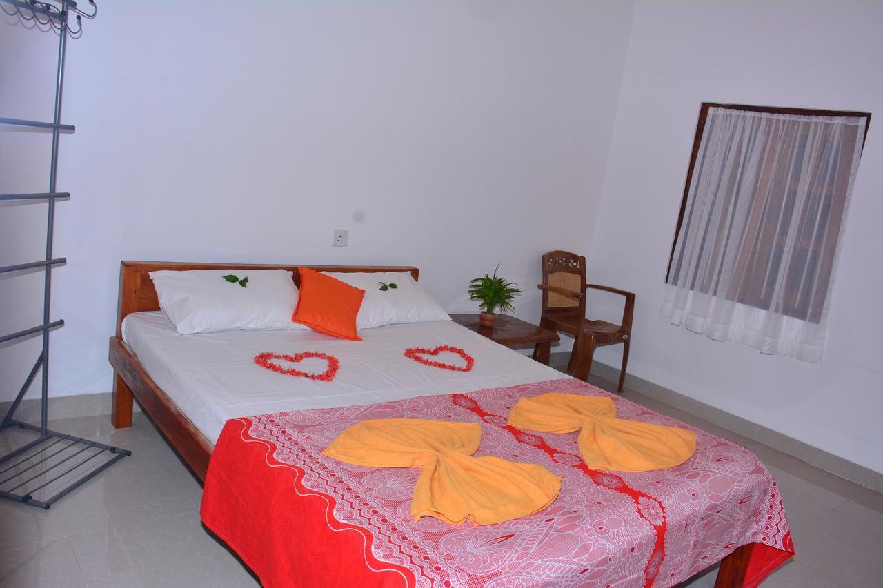 Pleasant Park Holiday Inn Trincomalee Kültér fotó